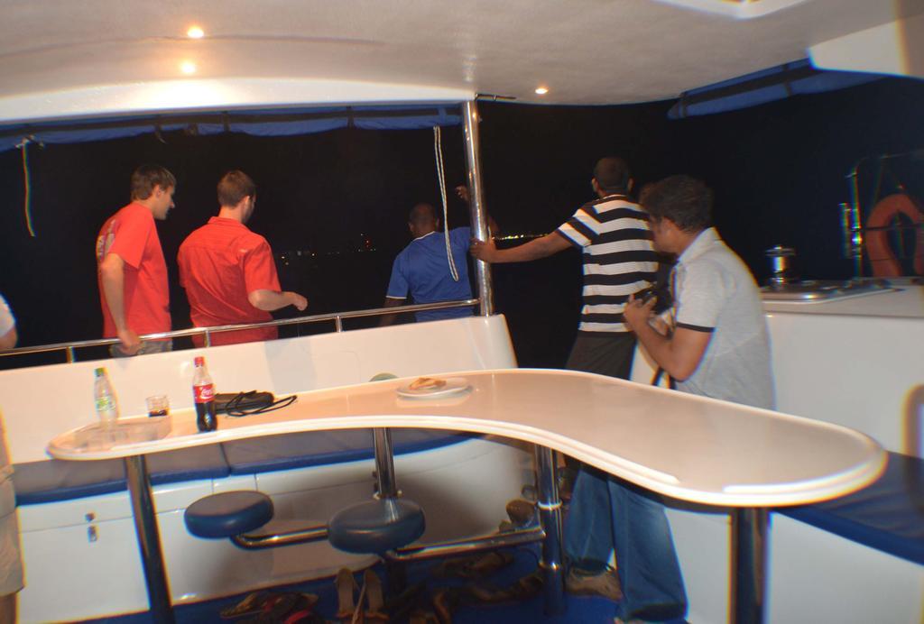 Seahouse Maldives Topdeck Hotel Malé Eksteriør billede