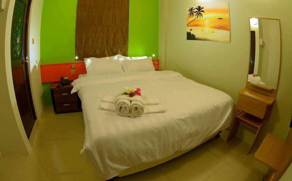 Seahouse Maldives Topdeck Hotel Malé Eksteriør billede