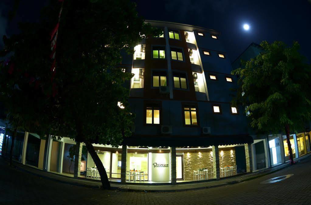 Seahouse Maldives Topdeck Hotel Malé Eksteriør billede
