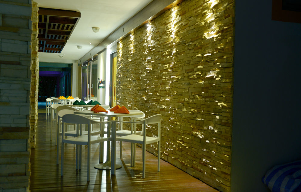 Seahouse Maldives Topdeck Hotel Malé Eksteriør billede